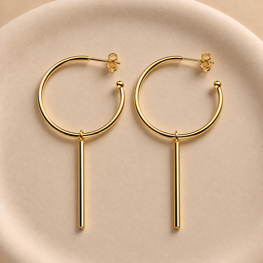 Argollas con barra colgante bañadas en oro 18k