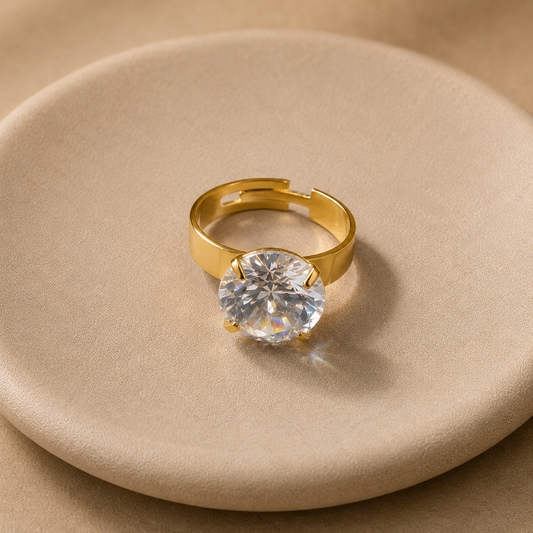 Anillo ajustable bañado en oro con circonita cúbica de 12 mm color cristal