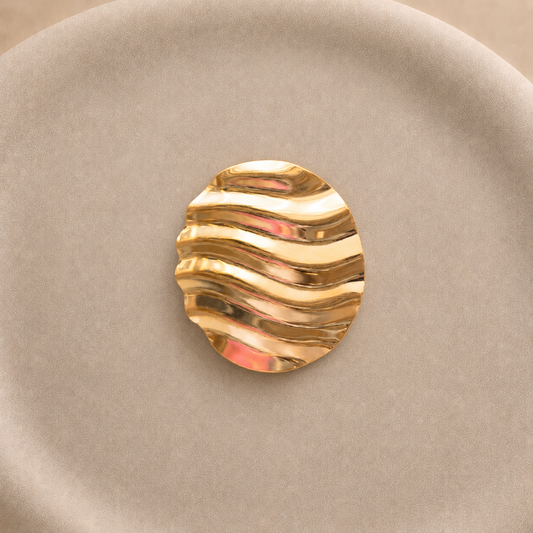 Aros redondos ondulados bañados en oro 3,9 cm ultra livianos
