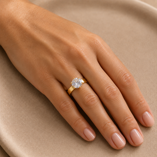 Anillo ajustable bañado en oro con circonita de 12 mm color cristal