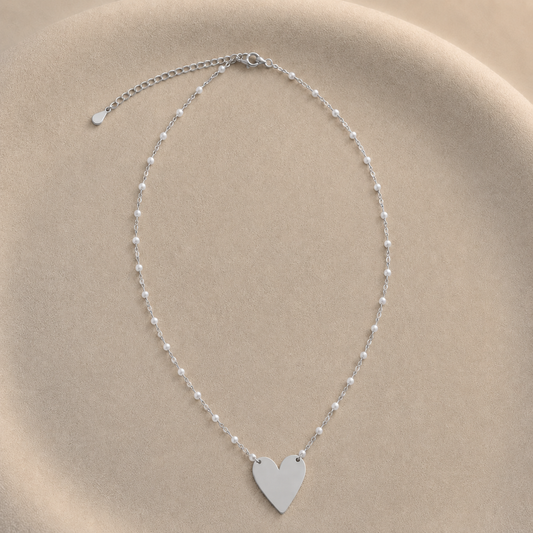 Collar de perlitas 2 mm con corazón 24 mm bañado en plata