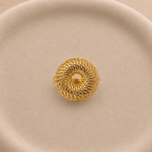 Anillo espiral calado bañado en oro 1,9 g