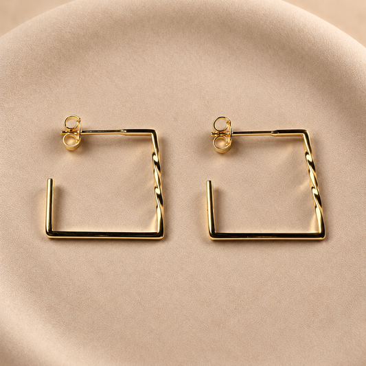 Aros cuadrados bañados en oro 18k 2 x 2 cm