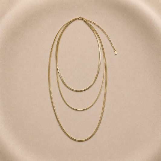 Collar triple bañado en oro de tres cadenas integradas