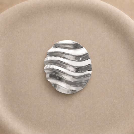 Aros redondos ondulados bañados en plata 3,9 cm ultra livianos