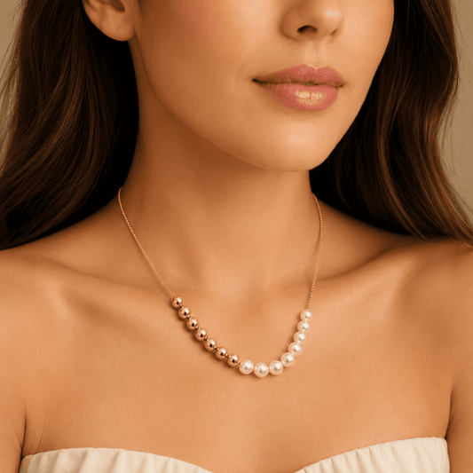 Collar con Perlas y Esferas de 8 mm Bañado en Oro 49 cm