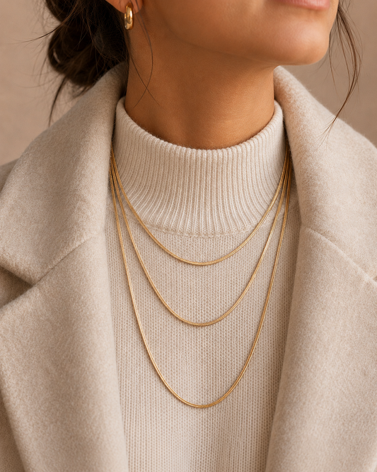 Collar triple bañado en oro de tres cadenas integradas