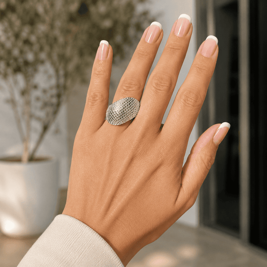 Anillo mujer ondas bañado en plata ajustable texturizado.