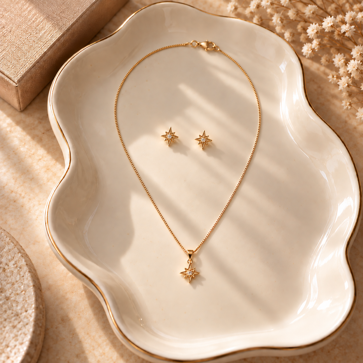 Conjunto collar y aros Estrella Dopamina bañado en oro con circón – Dopamina Studio